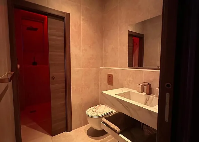 A Dolce Casa Romana Lux Jacuzzi Metro A 2 Min Rom