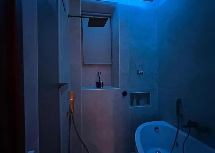 A Dolce Casa Romana Lux Jacuzzi Metro A 2 Min Apartment Rom