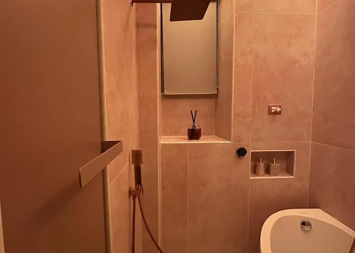 A Dolce Casa Romana Lux Jacuzzi Metro A 2 Min Apartment Rom