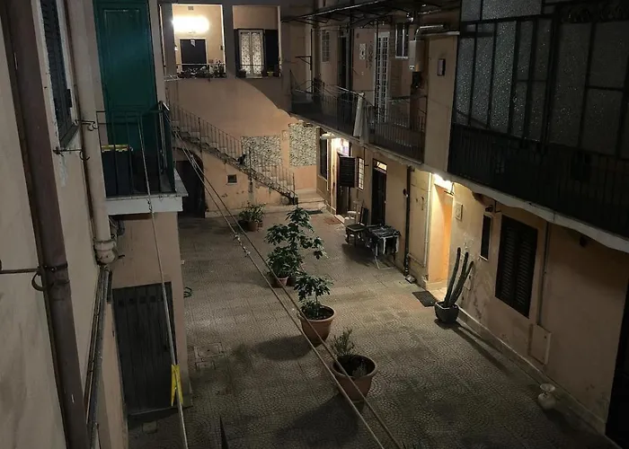 A Dolce Casa Romana Lux Jacuzzi Metro A 2 Min Apartment